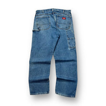 Load image into Gallery viewer, Dickies Carpenter Jeans 36