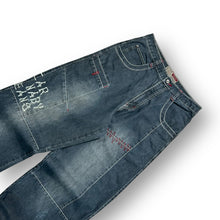 Load image into Gallery viewer, Carnaby Jeans (CNB) Baggy Jeans 30
