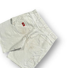 Load image into Gallery viewer, Dickies Carpenter Shorts 32