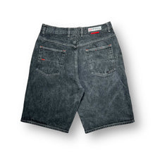 Load image into Gallery viewer, Ecko Untld Denim Shorts 34