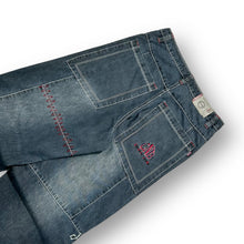 Load image into Gallery viewer, Carnaby Jeans (CNB) Baggy Jeans 30