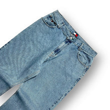 Load image into Gallery viewer, Tommy Hilfiger Baggy Jeans 36