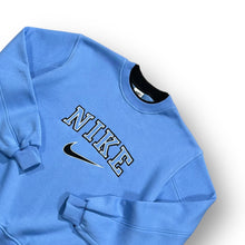 Load image into Gallery viewer, Nike Sweatshirt Small