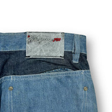 Load image into Gallery viewer, FUBU Jeans 34
