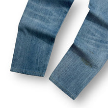 Load image into Gallery viewer, Levi's 501 CT Jeans 31