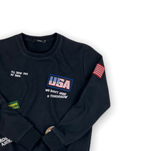 Load image into Gallery viewer, Vintage Sweatshirt Medium