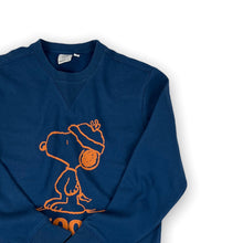 Load image into Gallery viewer, Snoopy Sweatshirt Small