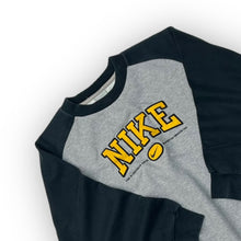 Load image into Gallery viewer, Nike Sweatshirt Small