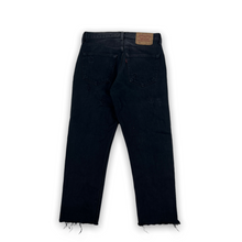 Load image into Gallery viewer, Levi's 501 Jeans 30