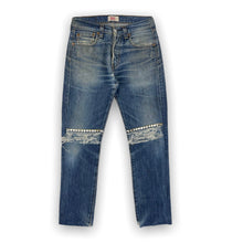 Load image into Gallery viewer, Levi's 501 Jeans 28