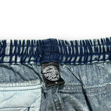 Load image into Gallery viewer, Santa Cruz Jeans 28