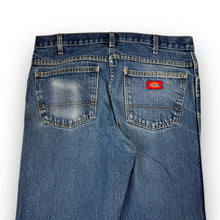 Load image into Gallery viewer, Dickies Jeans 32