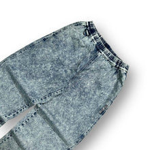 Load image into Gallery viewer, Santa Cruz Jeans 28