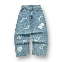 Load image into Gallery viewer, Santa Cruz Jeans Medium