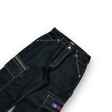 Load image into Gallery viewer, XLARGE Jeans 32