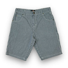 Load image into Gallery viewer, Dickies Striped Shorts 32