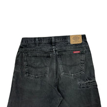 Load image into Gallery viewer, Dickies Cargo Shorts 33