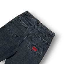Load image into Gallery viewer, Santa Cruz Shorts 32