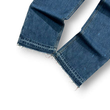 Load image into Gallery viewer, Carhartt Jeans 33