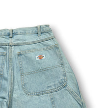 Load image into Gallery viewer, Dickies Shorts W28