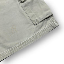 Load image into Gallery viewer, Chaps Cargo Shorts 32