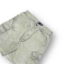 Load image into Gallery viewer, Chaps Cargo Shorts 32
