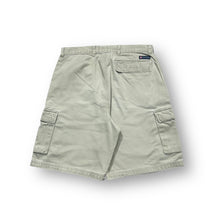 Load image into Gallery viewer, Chaps Cargo Shorts 32