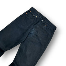Load image into Gallery viewer, Levi's 501 Jeans W32