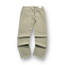 Load image into Gallery viewer, Calvin Klein Jeans 38