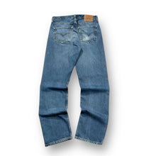 Load image into Gallery viewer, Levi's 501 Jeans W31