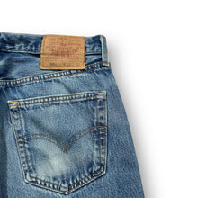Load image into Gallery viewer, Levi's 501 Jeans W31
