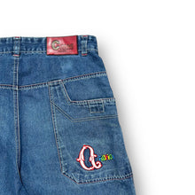 Load image into Gallery viewer, Vintage Denim Jorts 34