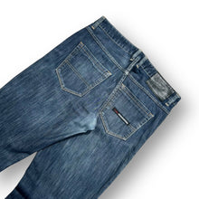 Load image into Gallery viewer, FUBU Vintage Jeans 32