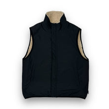 Load image into Gallery viewer, Stussy Sherpa Reversible Vest