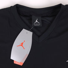 Load image into Gallery viewer, Nike DRI-FIT T-shirt Medium