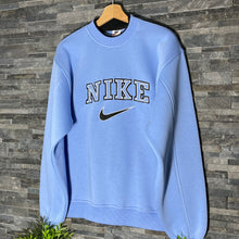 Load image into Gallery viewer, Nike Sweatshirt M