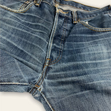 Load image into Gallery viewer, Levi&#39;s 501 Jeans 33