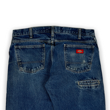 Load image into Gallery viewer, Dickies Carpenter Jeans 36