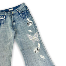 Load image into Gallery viewer, Vintage Flared Jeans 29