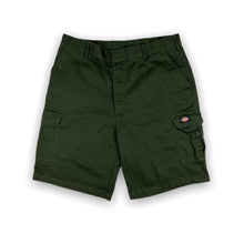 Load image into Gallery viewer, Dickies Cargo Shorts 38