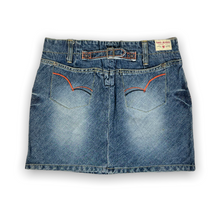 Load image into Gallery viewer, Vintage Mini Denim Skirt 28