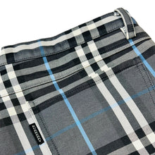 Load image into Gallery viewer, Burberry Trousers 30