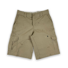 Load image into Gallery viewer, Dickies Cargo Shorts 32