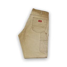 Load image into Gallery viewer, Dickies Carpenter Shorts 36