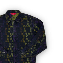 Load image into Gallery viewer, Supreme Denim Trucker Jacket Small