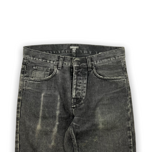 Load image into Gallery viewer, Carhartt WIP Jeans 28