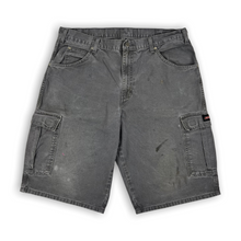 Load image into Gallery viewer, Dickies Cargo Shorts 36