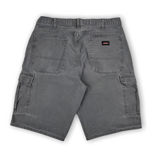 Load image into Gallery viewer, Dickies Cargo Shorts 36