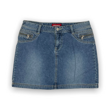 Load image into Gallery viewer, Vintage Mini Denim Skirt 30