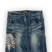 Load image into Gallery viewer, Vintage Japanese Embroidery Jeans W32